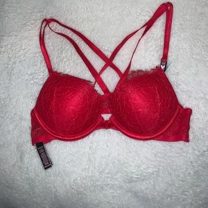 Victoria’ Secret Bombshell Bra 32AA